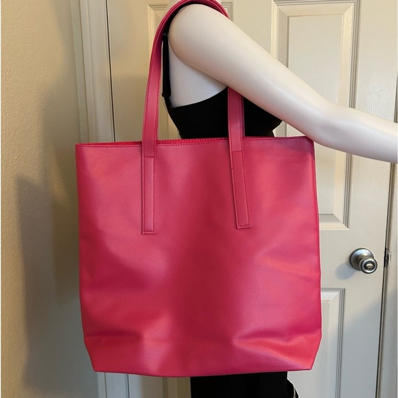 Juicy Couture Faux Leather Pink oversized overnight everyday carry all tote bag - Picture 2 of 11